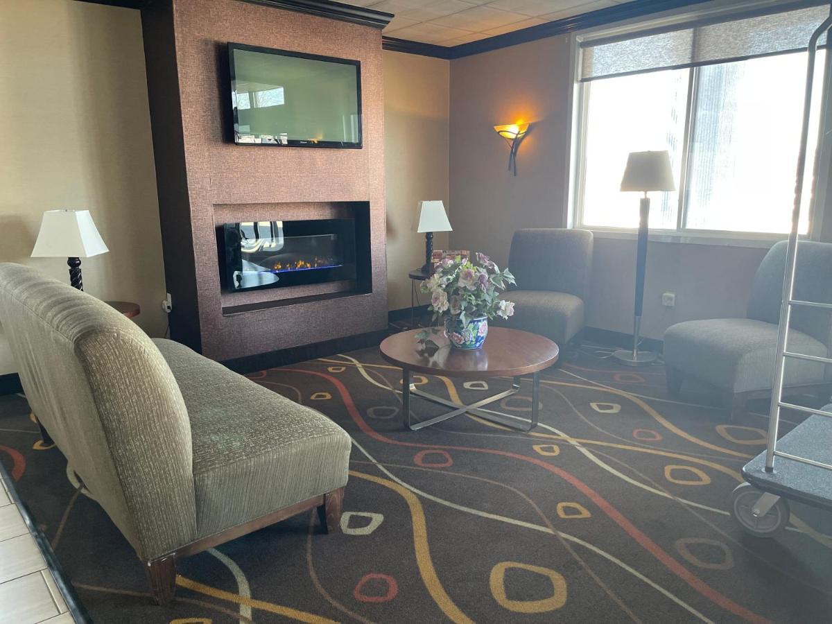 Baymont By Wyndham Scranton Dunmore Exterior photo